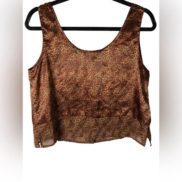 Victoria’s Secret | Medium Silky Animal Print Crop Top - Picture 5 of 5